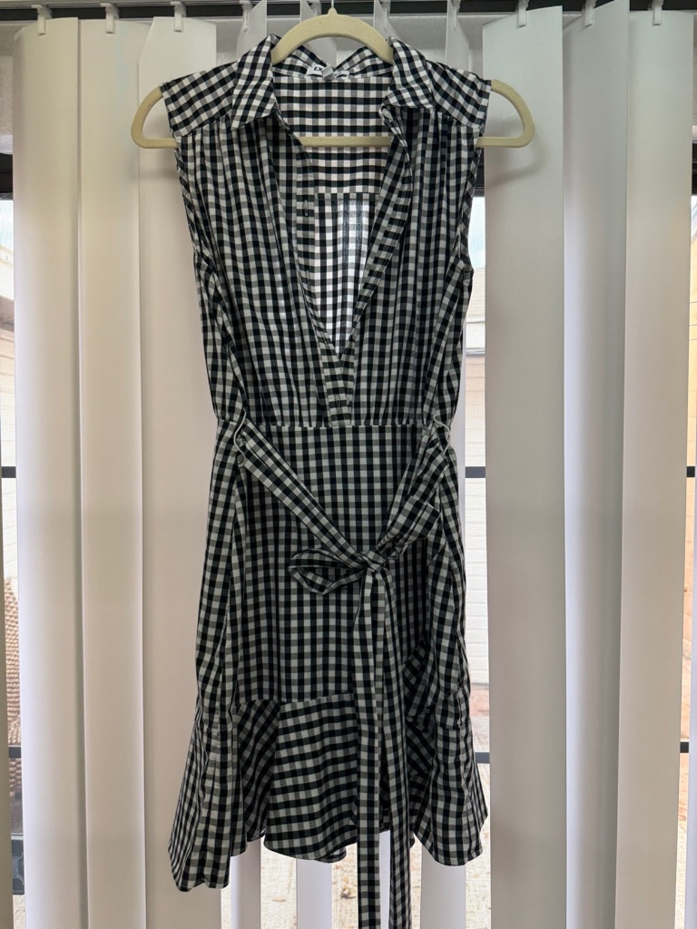 Express Black and White Gingham Sleeveless Midi Dress with Tie Waist